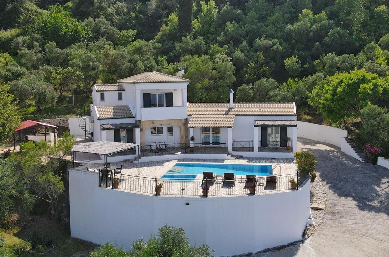 Villa Boukari Chlomos Zewnętrze zdjęcie
