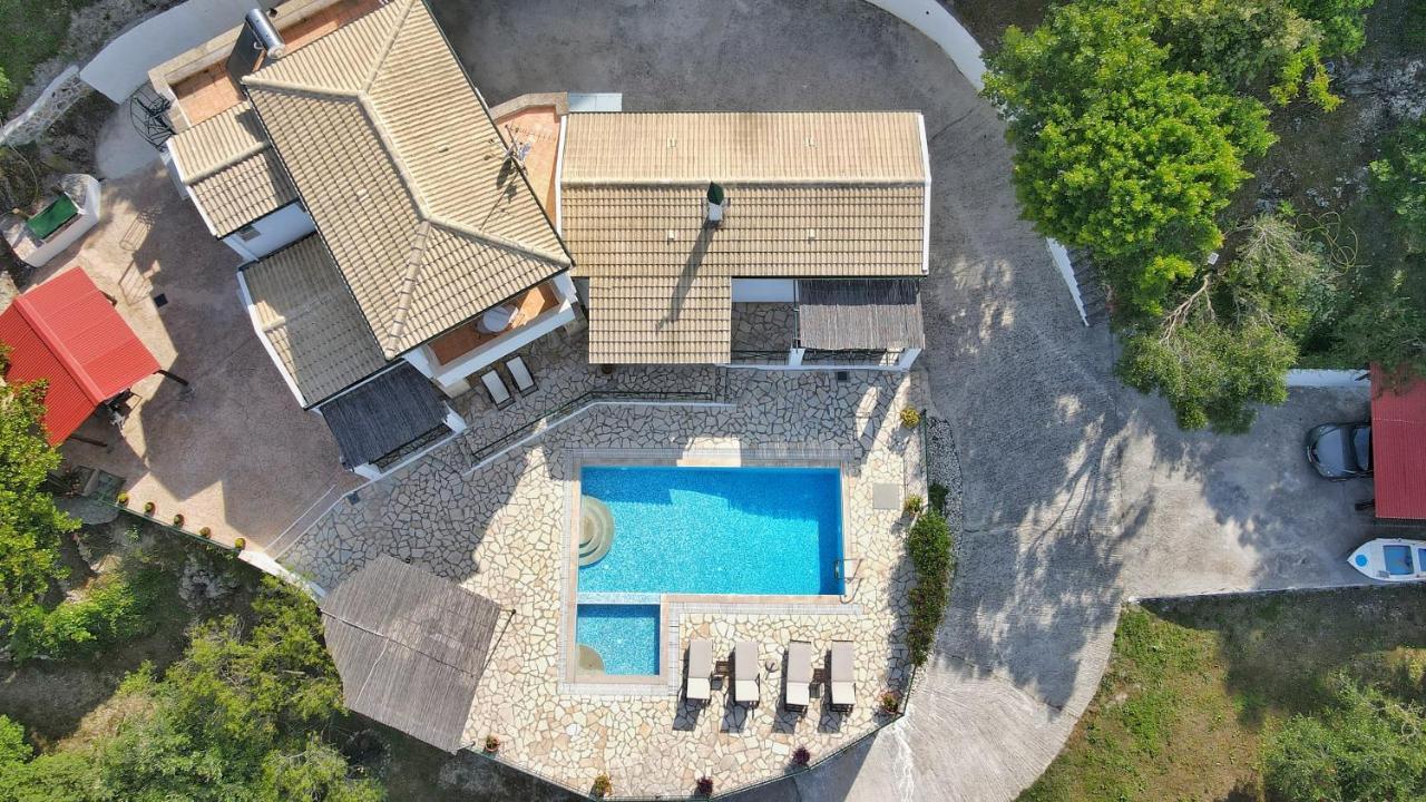 Villa Boukari Chlomos Zewnętrze zdjęcie